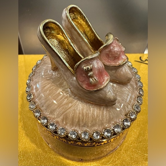 High Heel Shoes Trinket Holder w/Gold Box Gold Greco, Pink Enamel & Crystals NIB - Picture 3 of 5